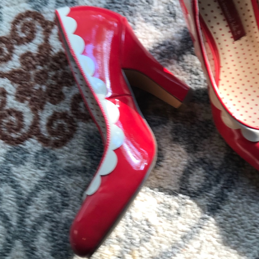 High heels - Picture 2 of 2